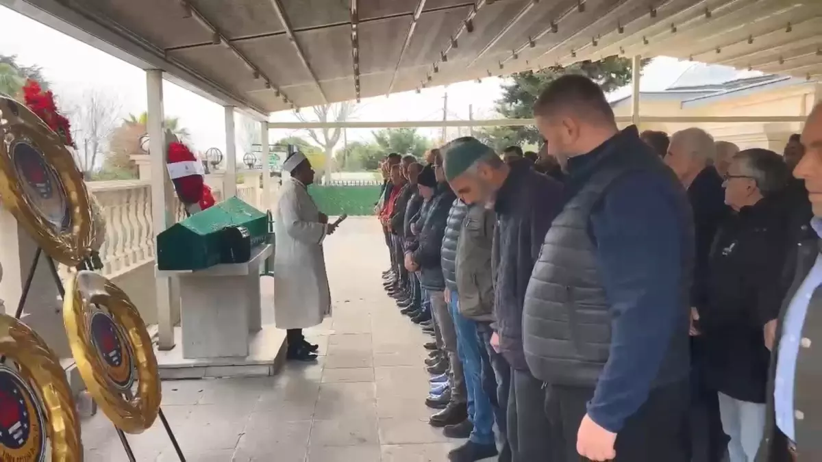 Gazeteci İlker Yağmur, Beyoğlu’nda Taksi Çarpması Sonucu Hayatını Kaybetti